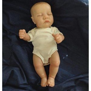 18 Inch Realistic Sleeping Reborn Baby Doll full Body Silicone